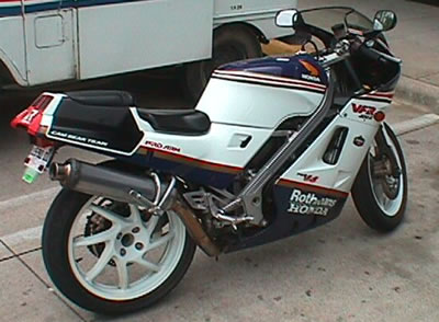 1987 VFR400R